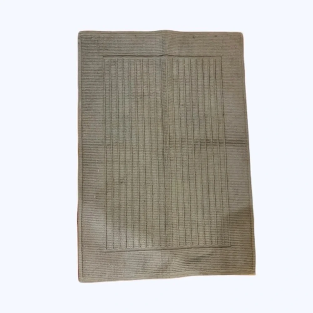 Threshold Gray Woven Cotton Bath Mat EUC